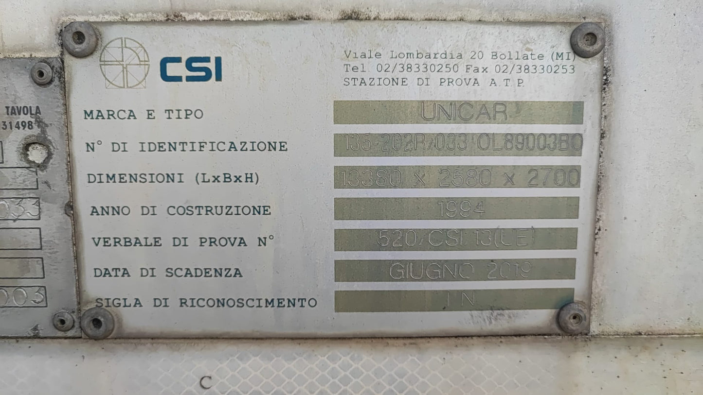 Rimorchio cassa in vetroresina
