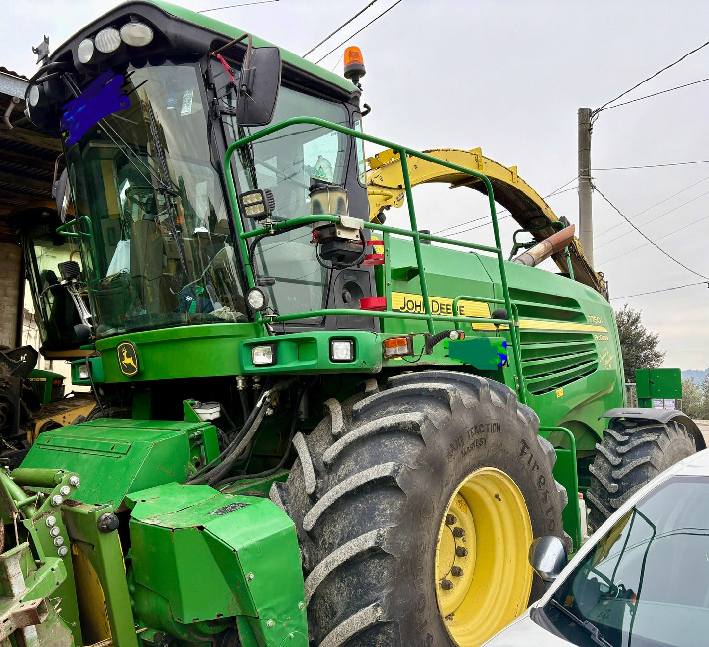 Trincia semovente John Deere 620 cv