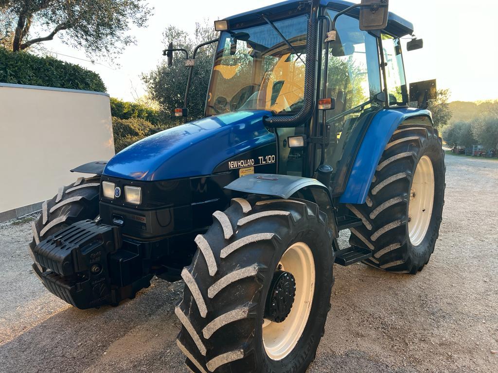 VENDUTO. New holland TL100