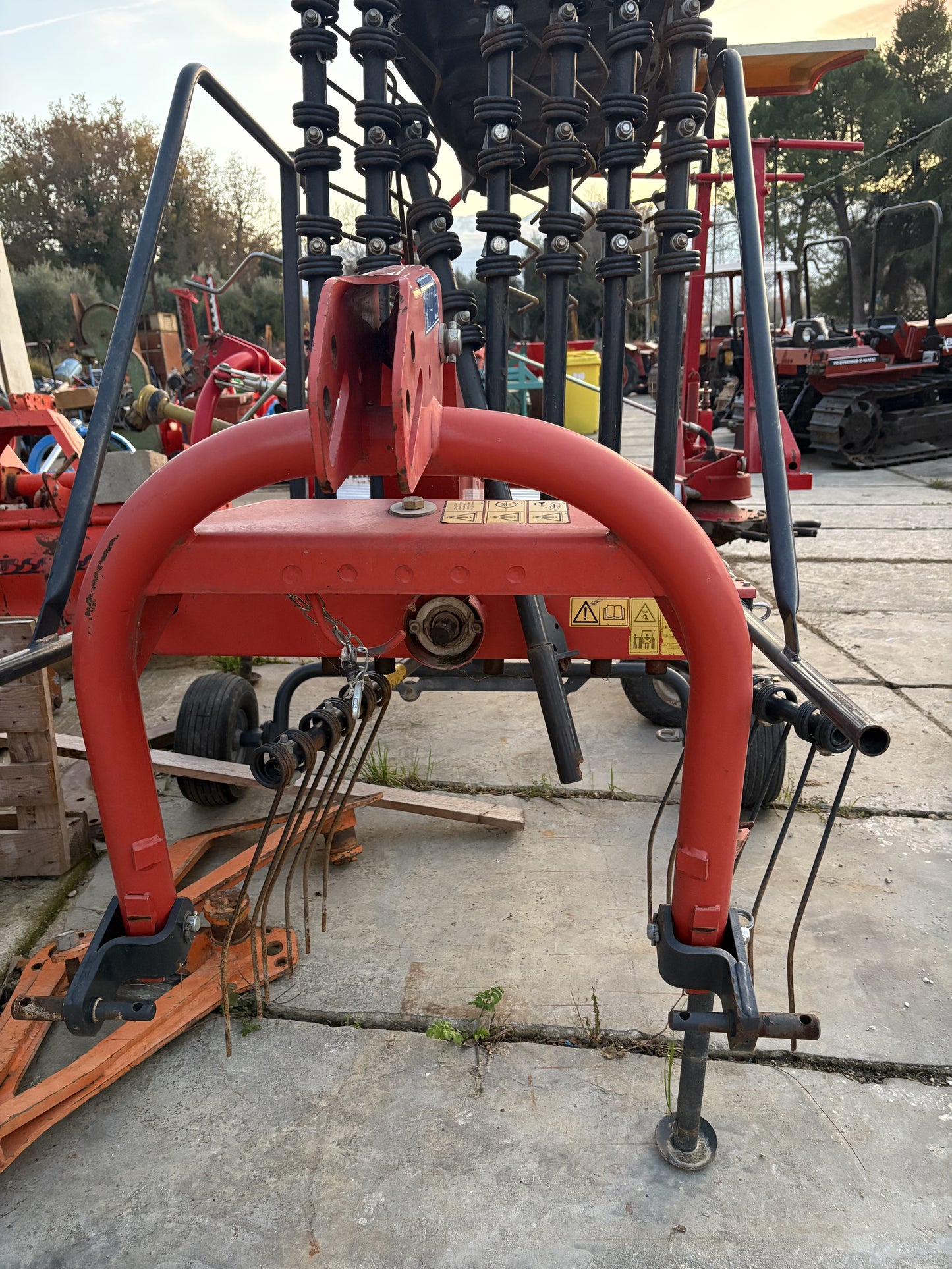 Ranghinatore giroandatore Vicon 323 cm