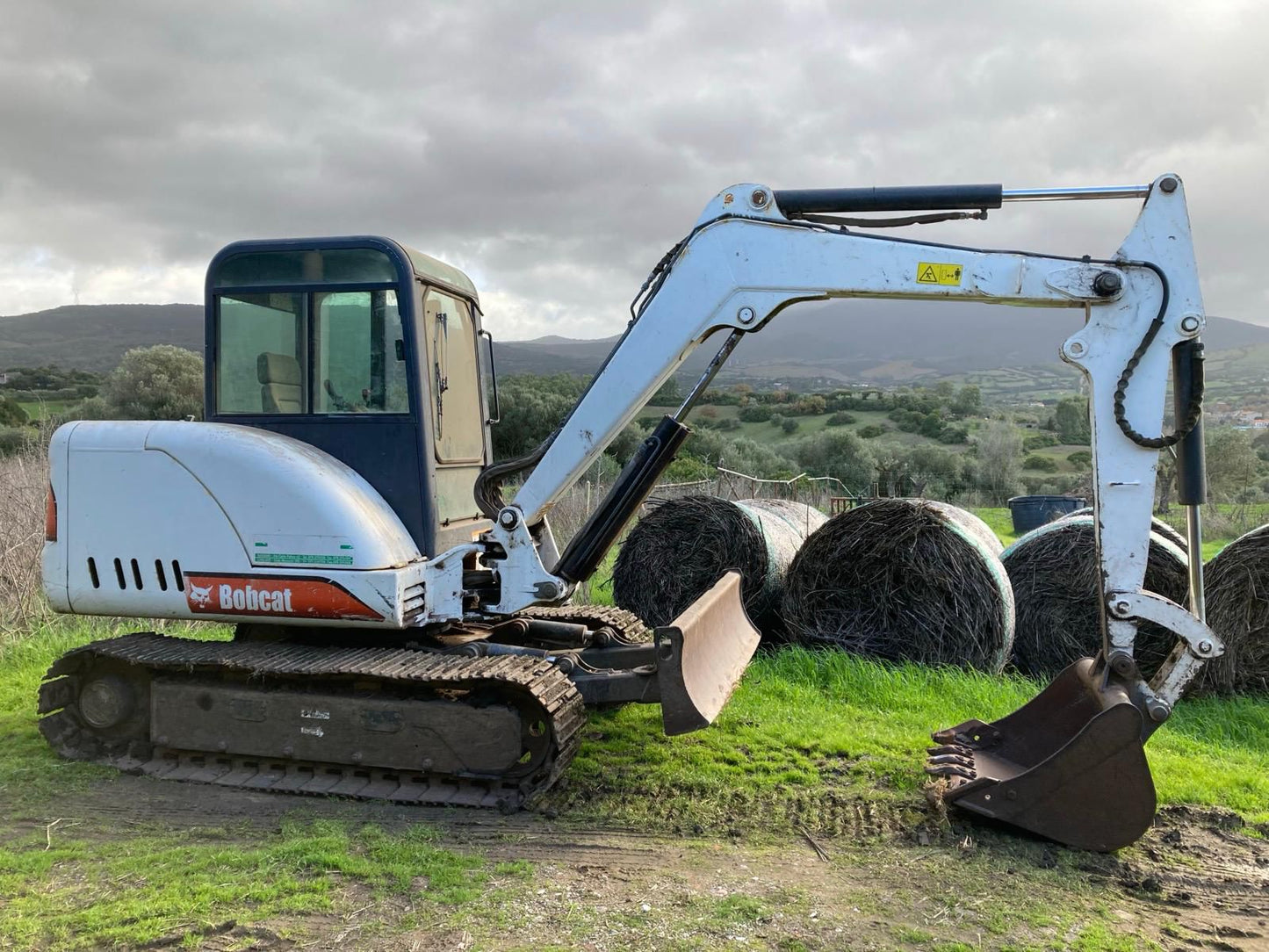 VENDUTO Escavatore Bobcat 50 qli