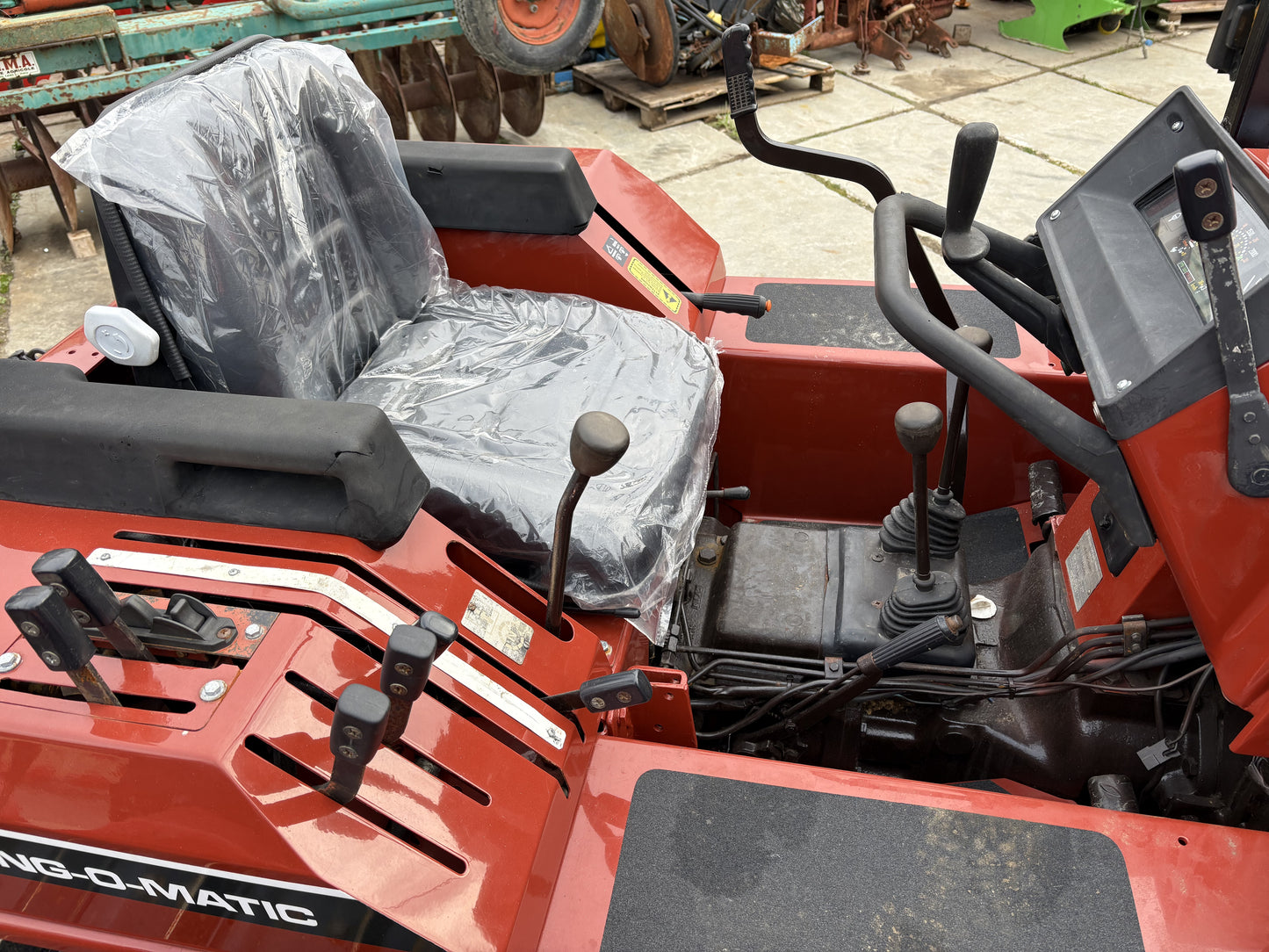 New holland 82-85