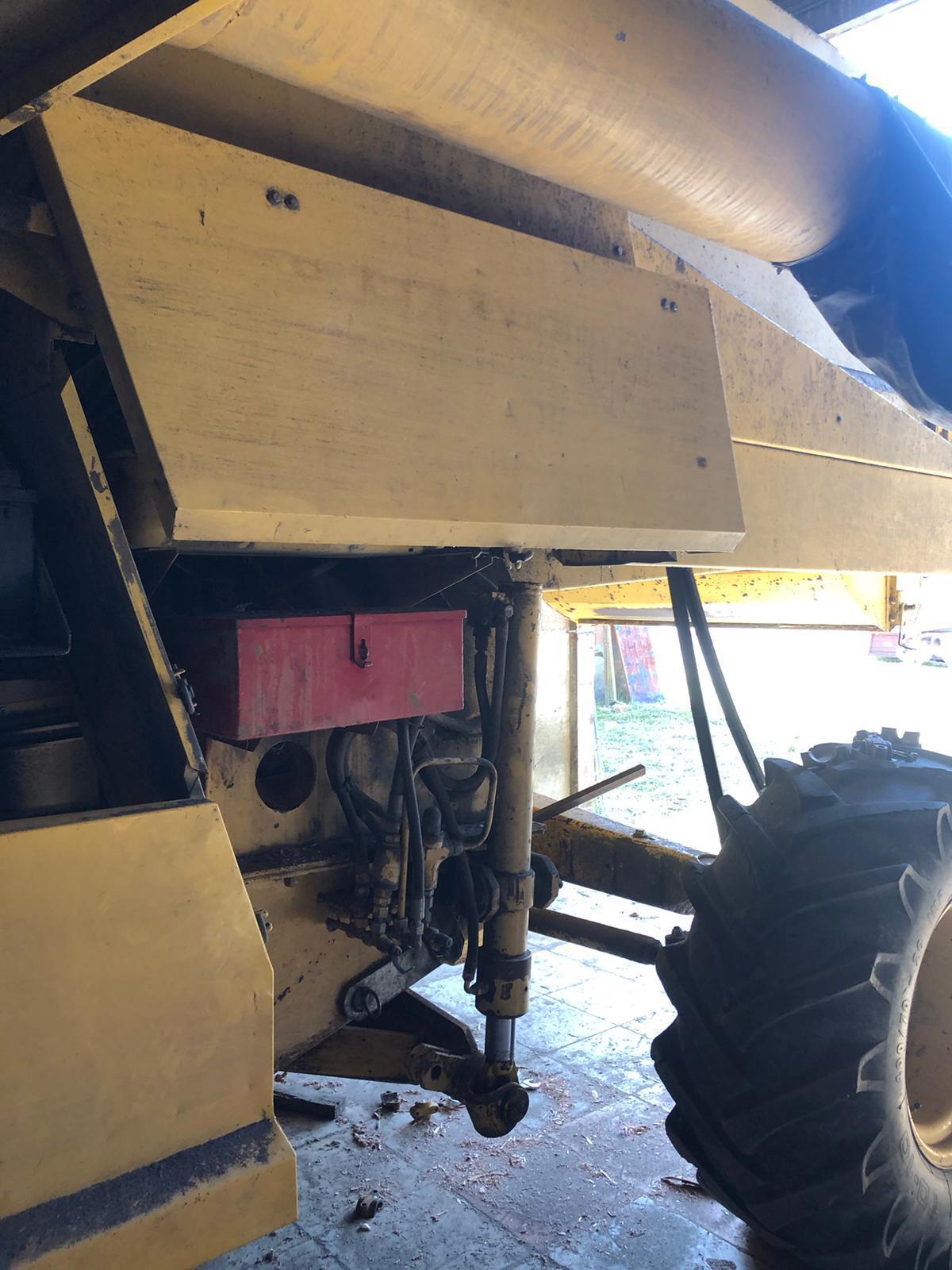 Mietitrebbia New Holland TX34
