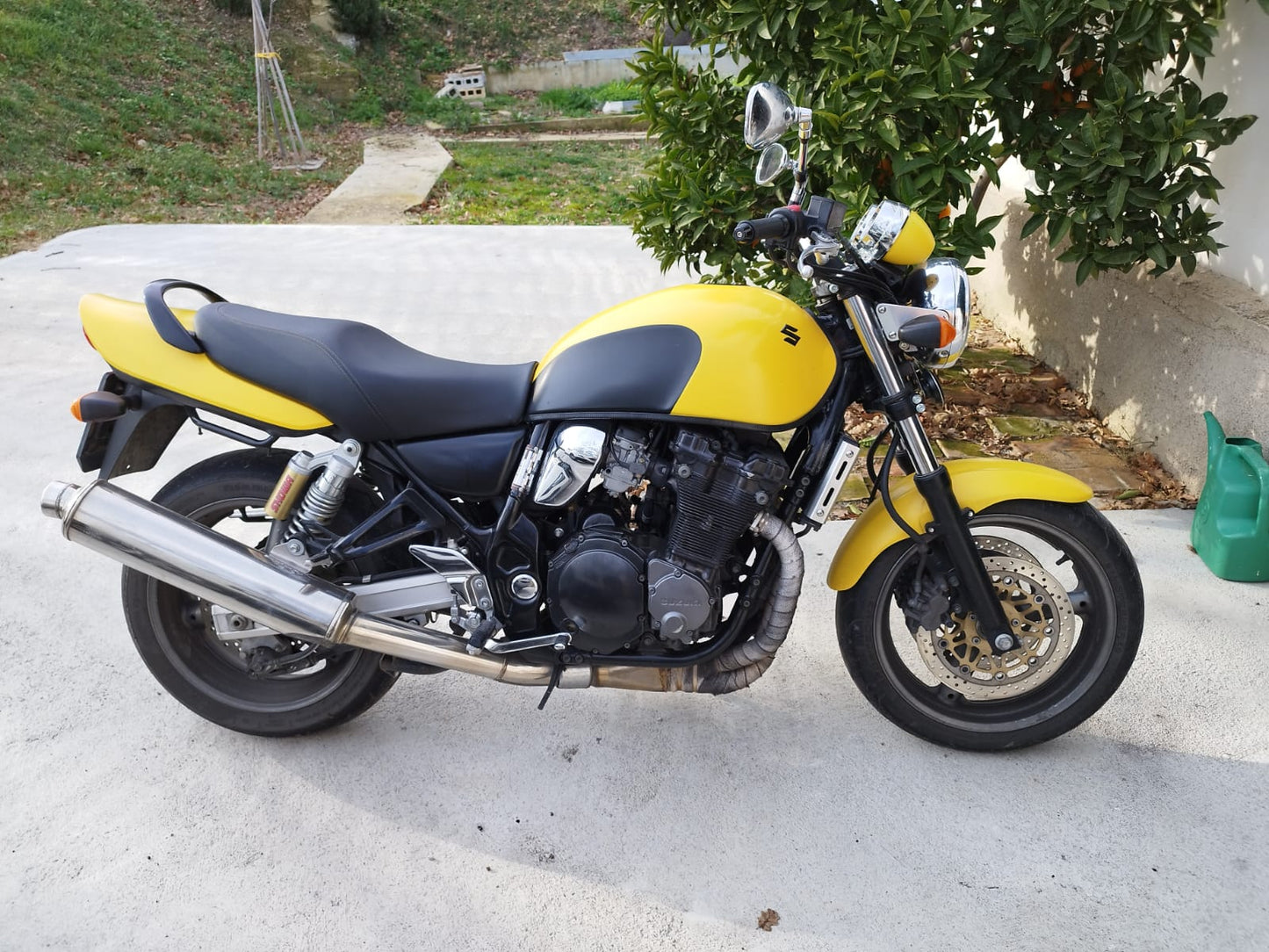 Suzuki GSX 750cc