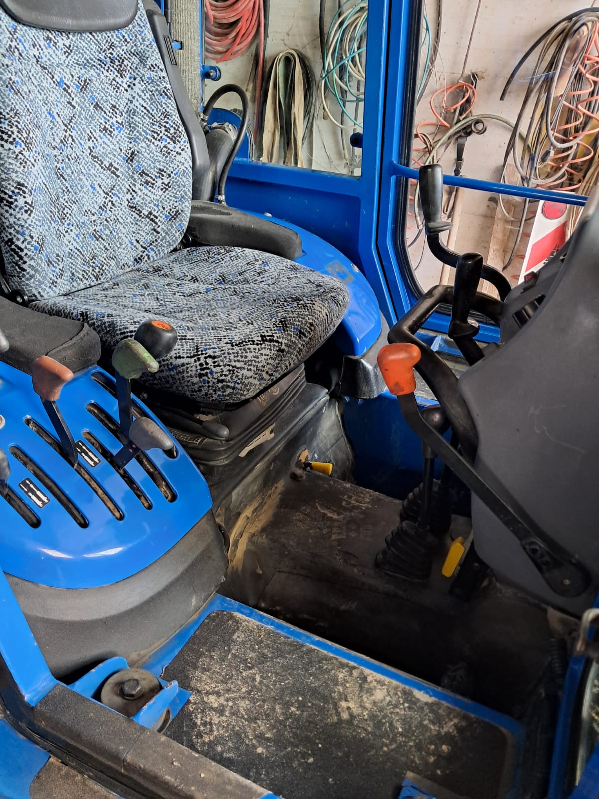 VENDUTO New holland TK 100