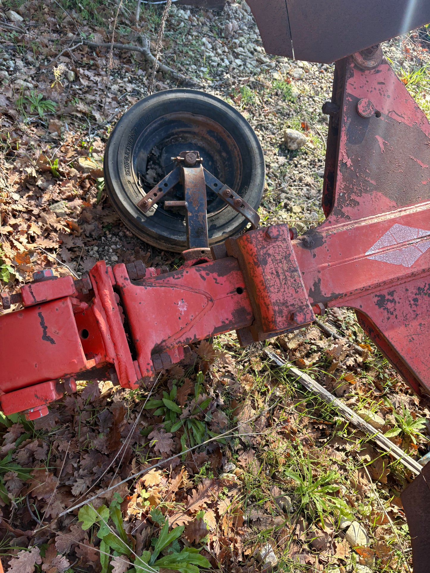 Aratro trivomere KUHN