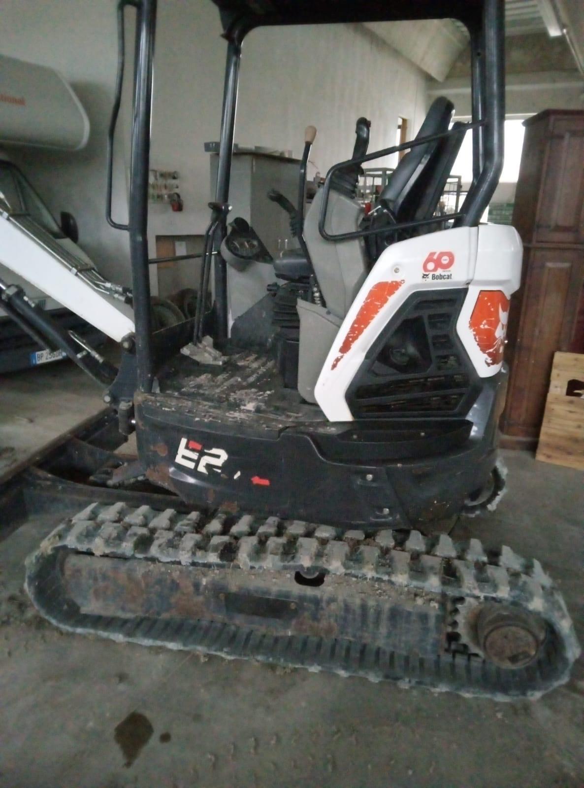 Escavatore Bobcat E27