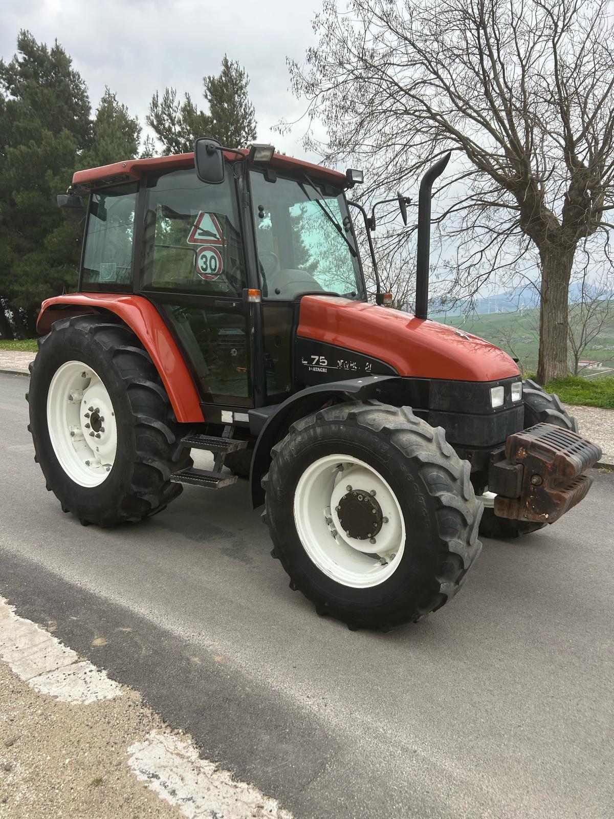 VENDUTO New holland L 75