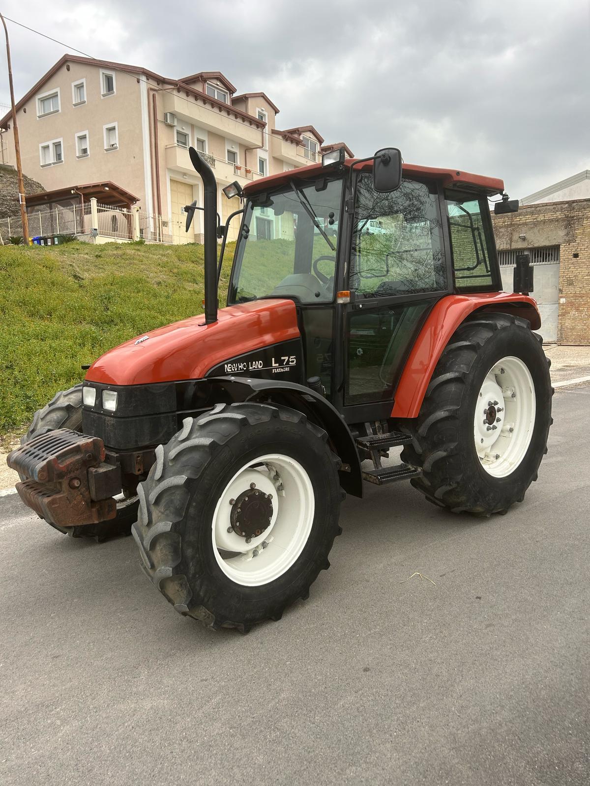 VENDUTO New holland L 75