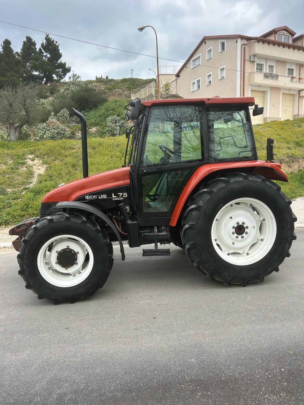VENDUTO New holland L 75