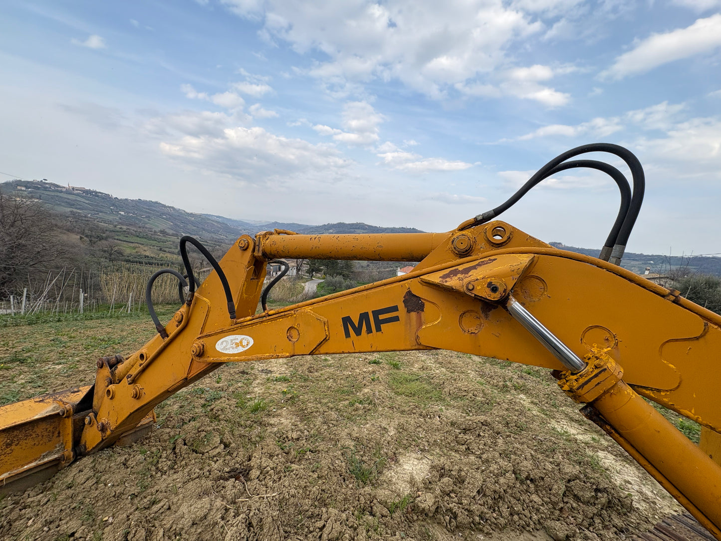 Escavatore Massey Ferguson 80 qli