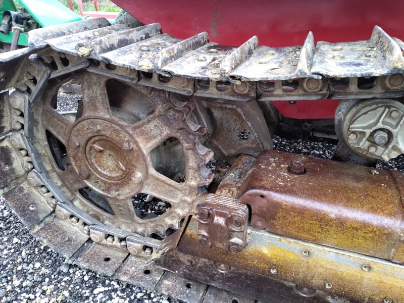 Trattore cingoli Massey Ferguson 58cv
