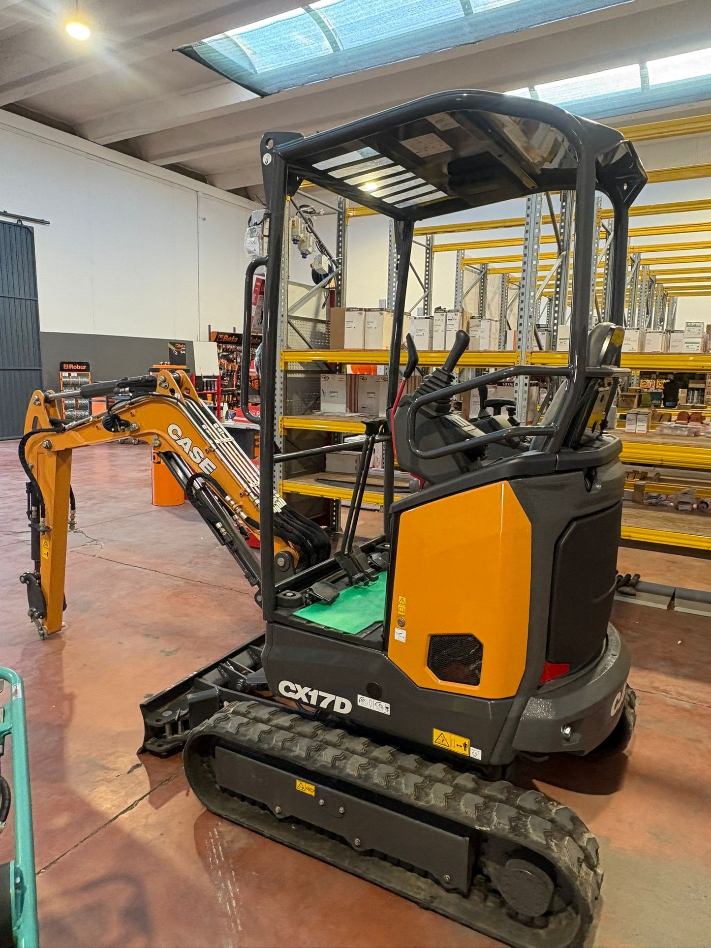 CASE CX17D (braccio monolitico), carro variabile