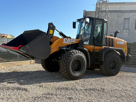 Pala gommata CASE 651G