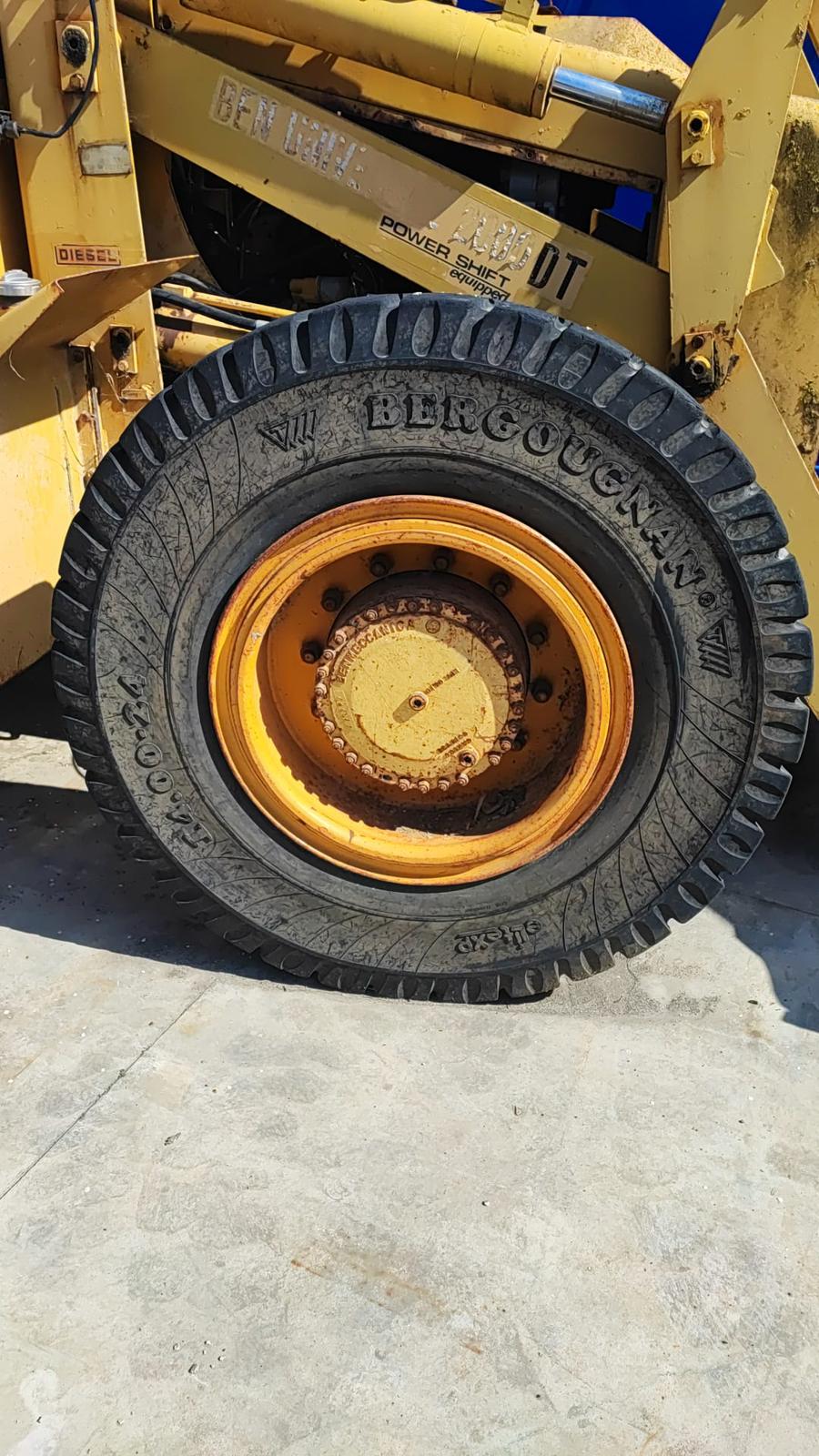 Terna Gommata Benati 2000 DT Powershift 4x4 - Targata e Funzionante