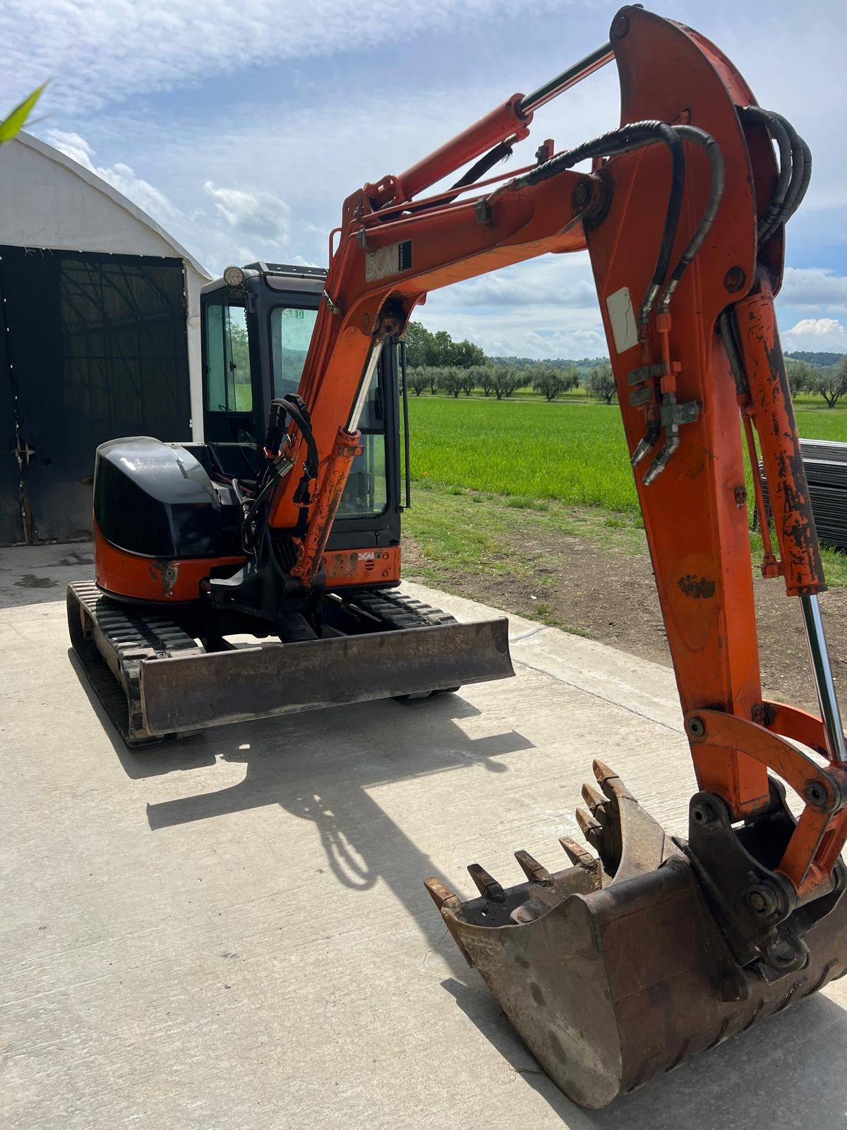 Miniescavatore Hitachi Zaxis 50U (45 q.li)
- Giro Sagoma