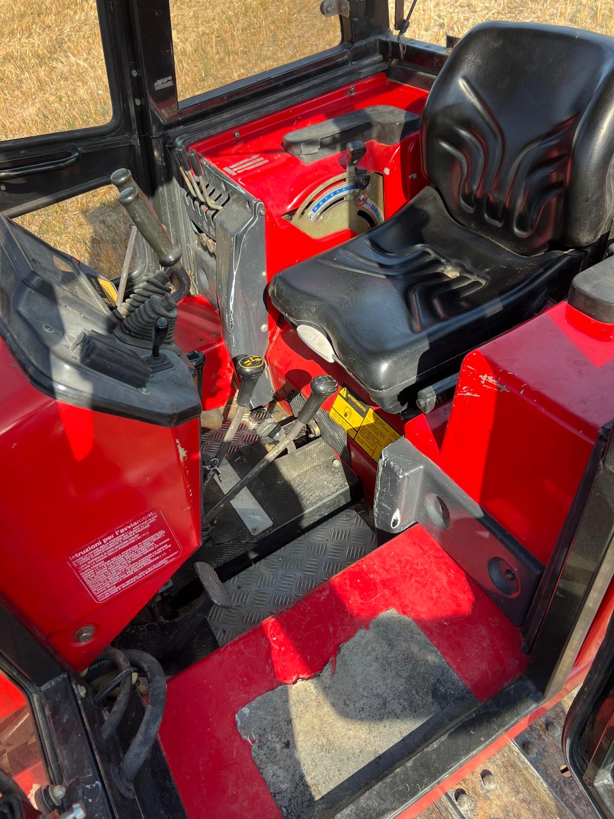Massey Ferguson 396C (equivalente Landini Trekker 85 )