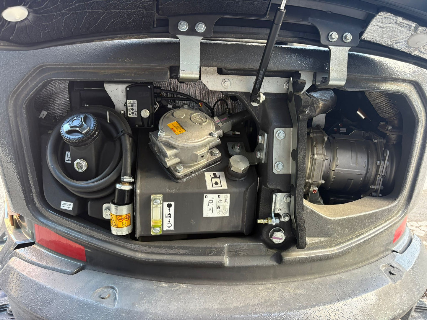 CASE CX60D (braccio monolitico)