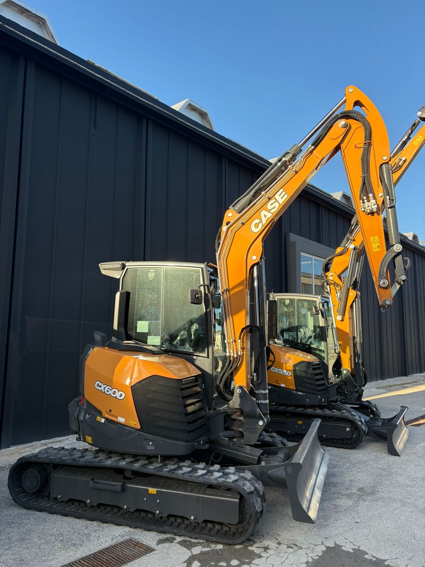 CASE CX60D (braccio monolitico)