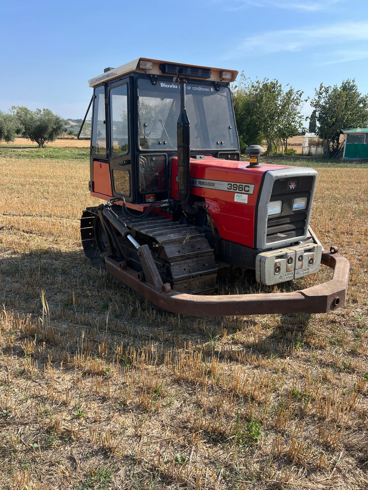 Massey Ferguson 396C (equivalente Landini Trekker 85 )