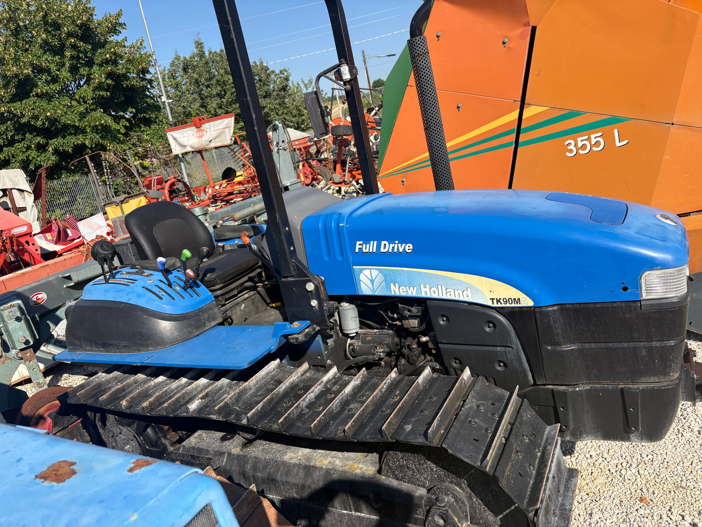New Holland TK90MA