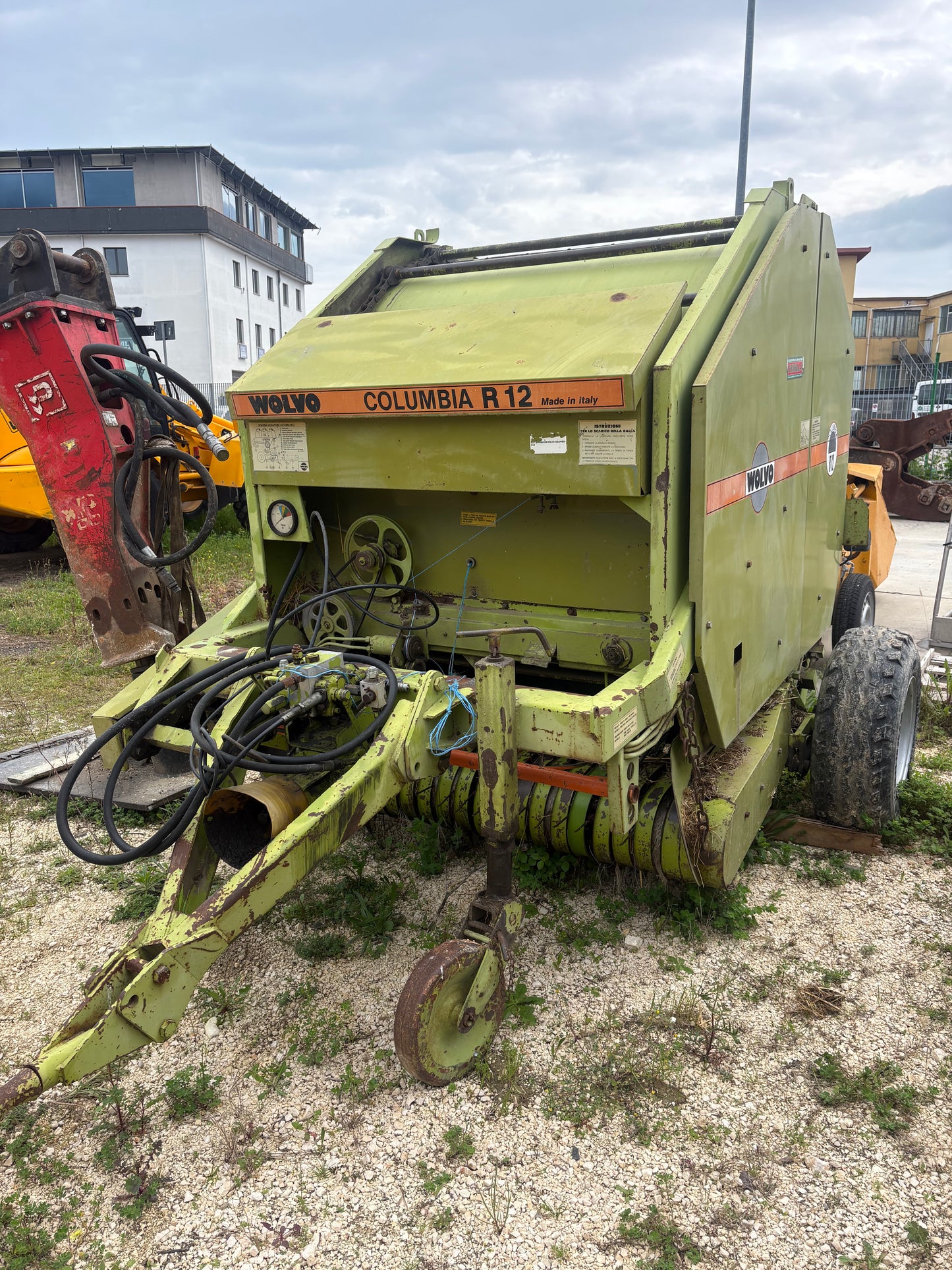 Rotopressa rotoballa Wolvo R12