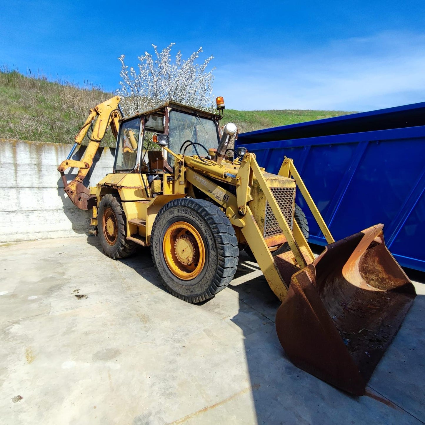 Terna Gommata Benati 2000 DT Powershift 4x4 - Targata e Funzionante