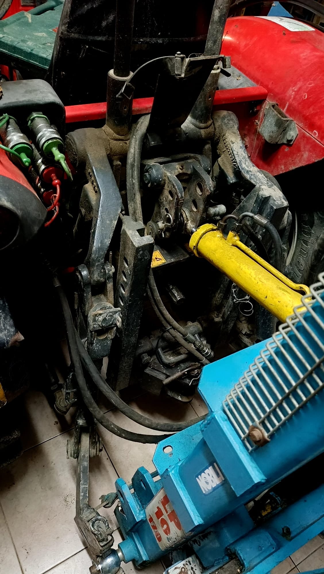 Antonio Carraro TRX 9400 reversibile