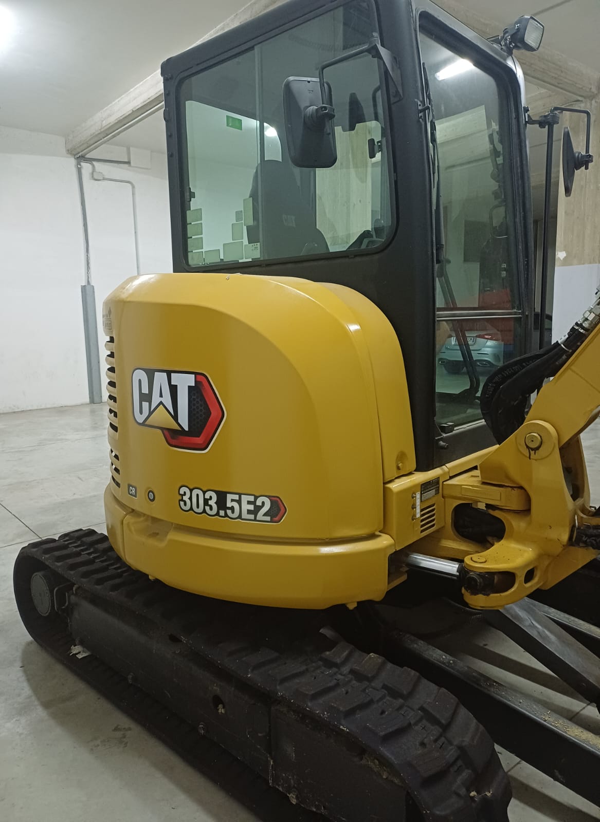 Miniescavatore Caterpillar 303.5E2