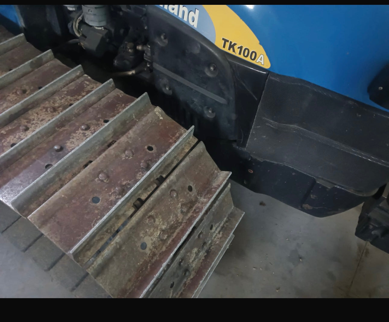 New holland TK 100 a