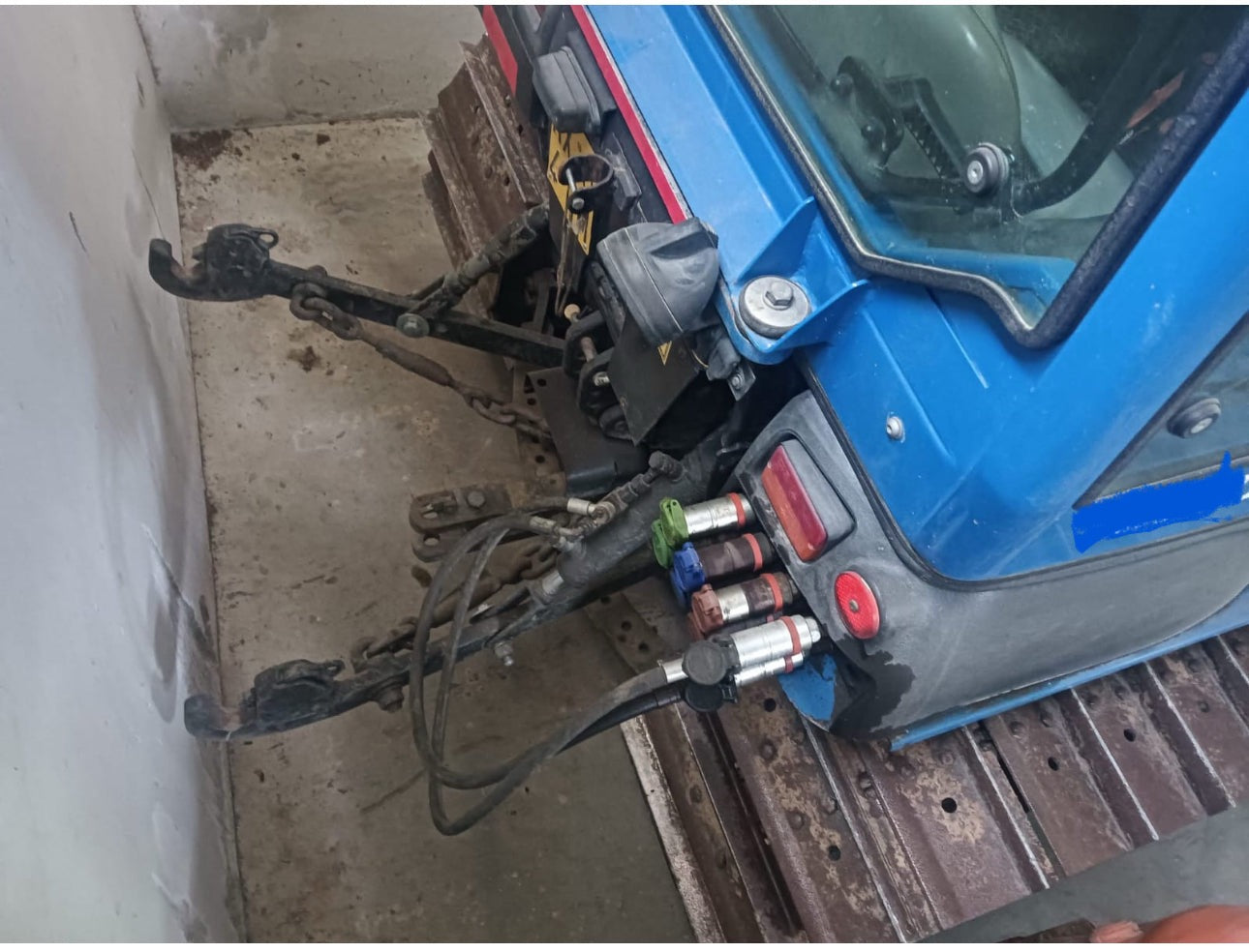 New holland TK 100 a