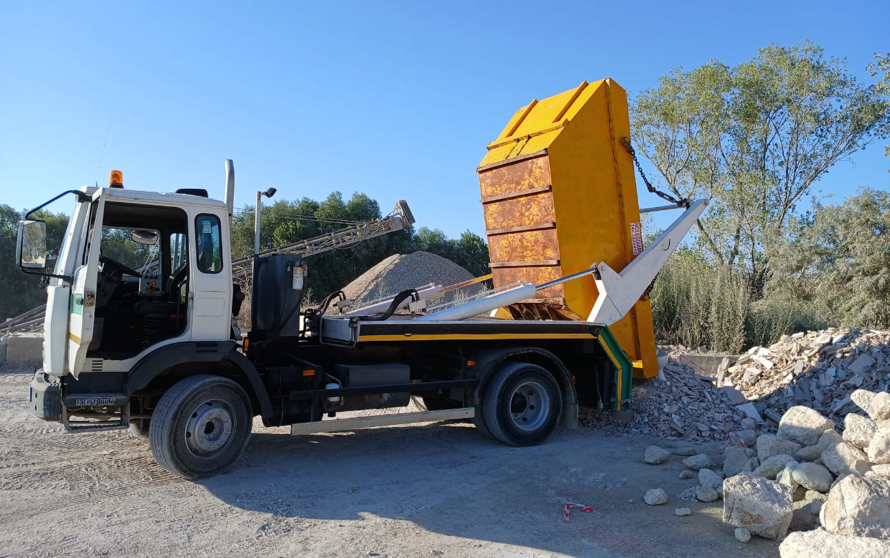 Camion Renault scarrabile