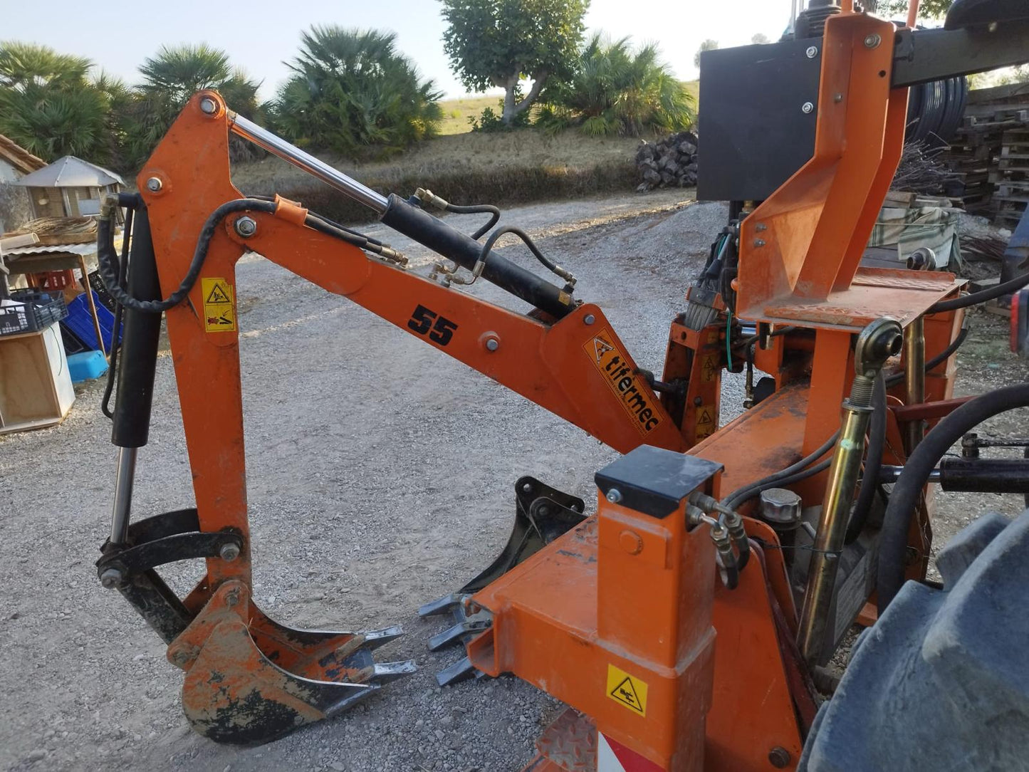 Retro escavatore
