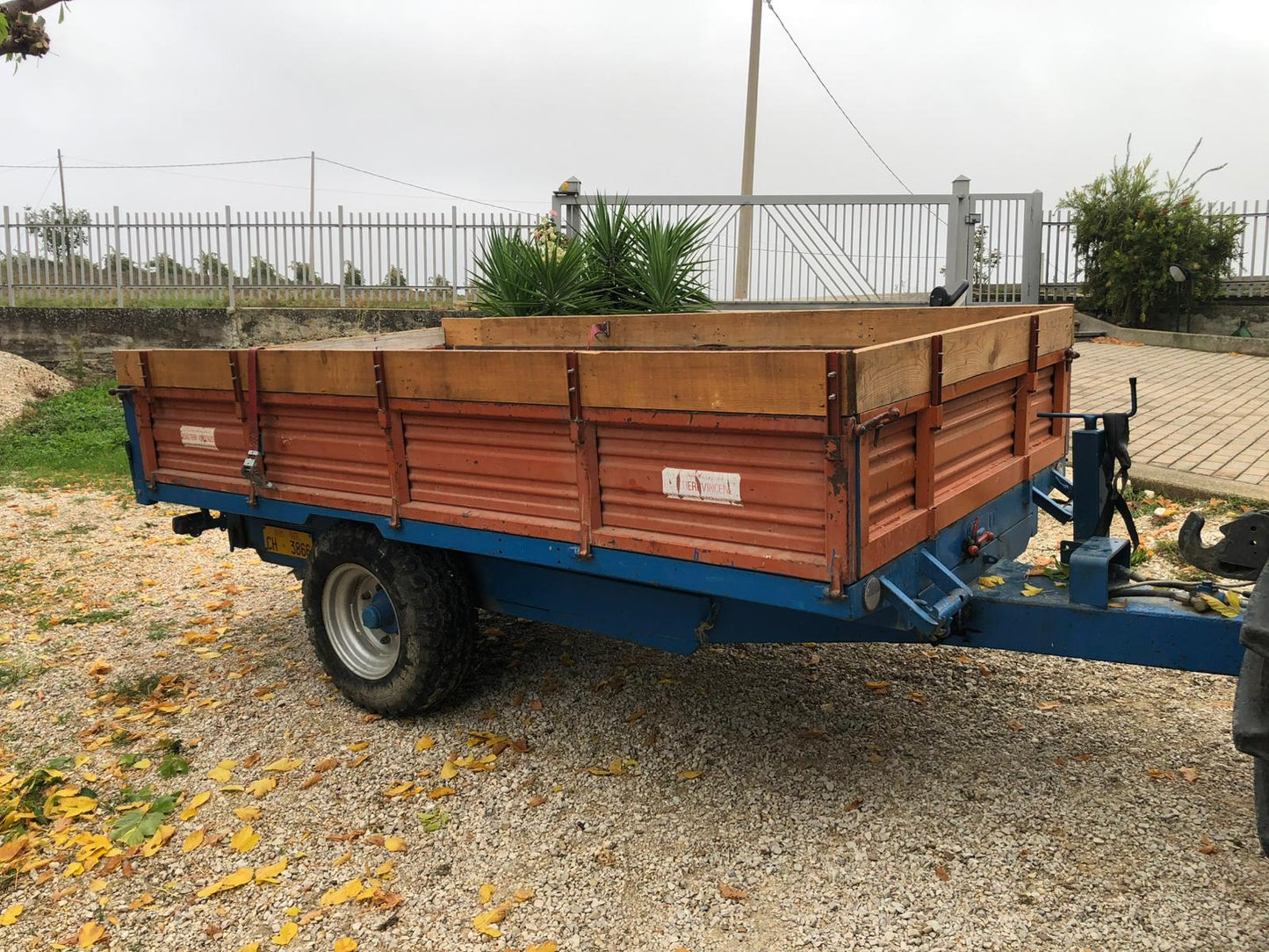 Rimorchio agricolo omologato 330 x180
