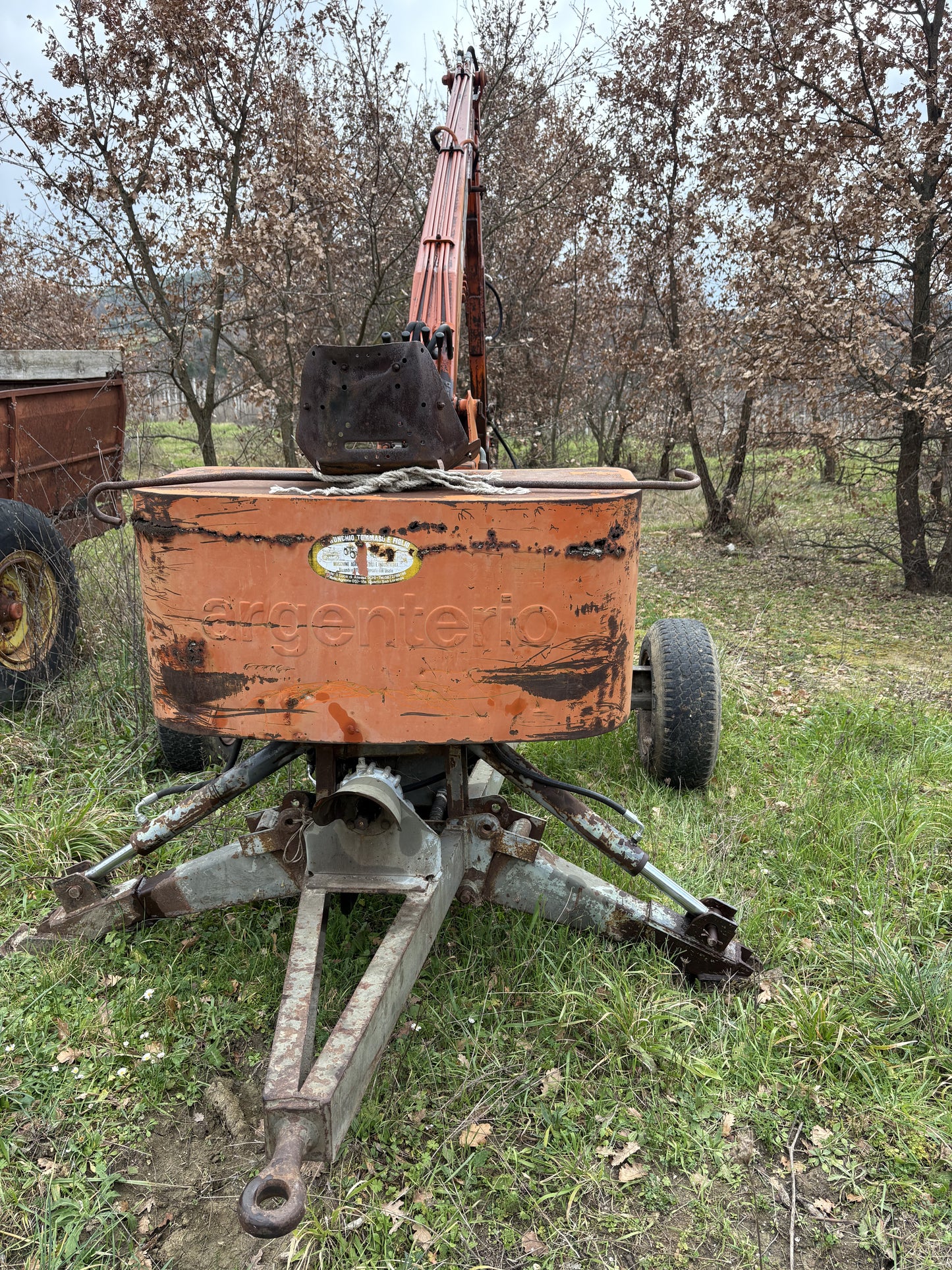 VENDUTO Carica letame / carica legna