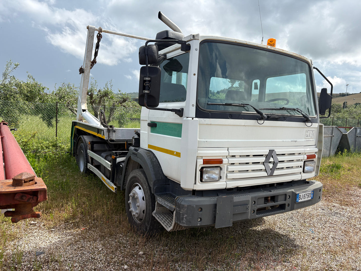 Camion Renault scarrabile
